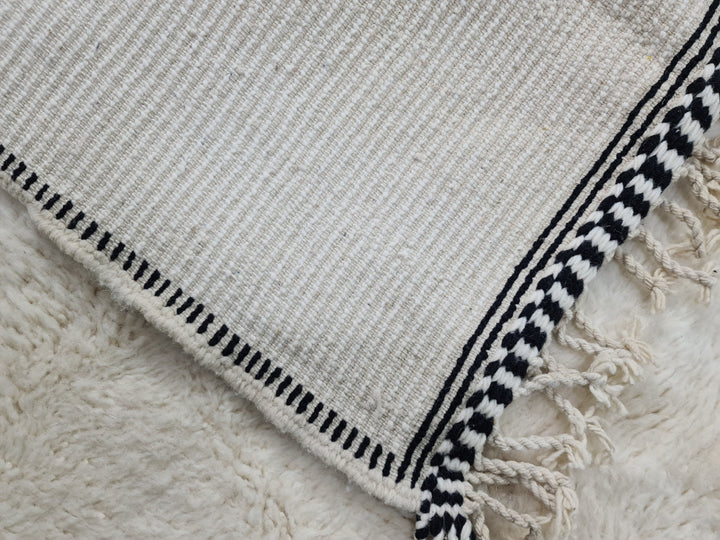 MOROCCAN WOOL RUG, Custom Moroccan Rug, White and Black Wool Rug, Handmade Berber Rug, Bordered Carpet, Handmade Wool Rug, Azilal Carpet.