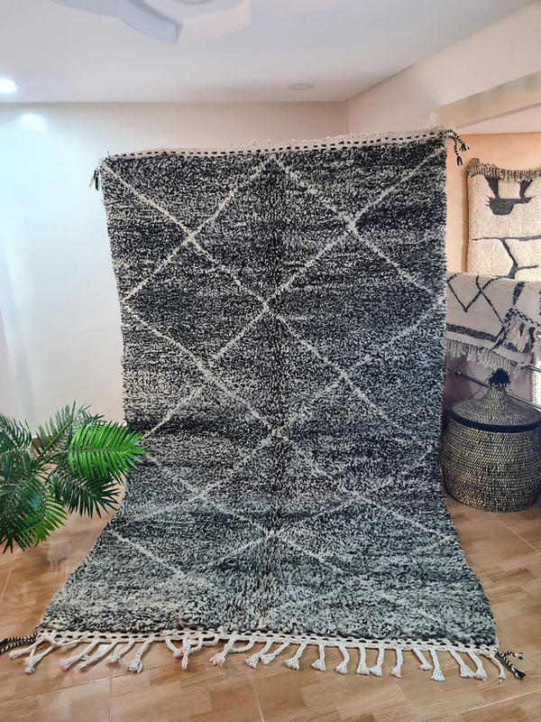 UNIQUE medium 5x8ft berber rug, Handmade Rug , medium 5x8ft Moroccan Rug, medium 5x8ft Rug, Beniourain Wool Rug, Geometric Rug, Handwoven Rug, Area Rug