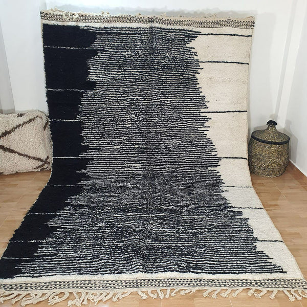 Transform Your Space with the Intricate Design of this Handmade Moroccan Rug 6.5x10ft