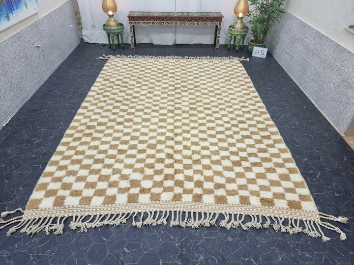 AMAZING BENIOURAIN RUG, Handmade Wool Rug, Moroccan Rug, Caramel Brown And White Rug, Sheep Wool Rug, Handwoven Rug,Azilal Rug,Checkered Rug