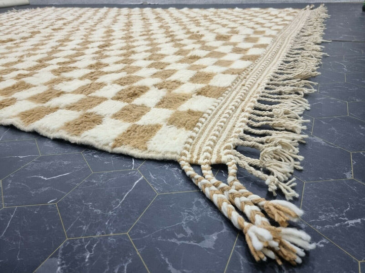 AMAZING BENIOURAIN RUG, Handmade Wool Rug, Moroccan Rug, Caramel Brown And White Rug, Sheep Wool Rug, Handwoven Rug,Azilal Rug,Checkered Rug