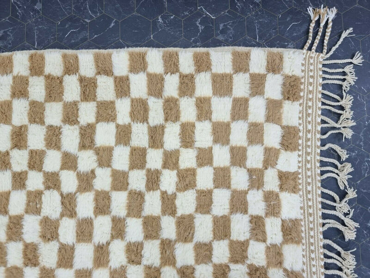 AMAZING BENIOURAIN RUG, Handmade Wool Rug, Moroccan Rug, Caramel Brown And White Rug, Sheep Wool Rug, Handwoven Rug,Azilal Rug,Checkered Rug