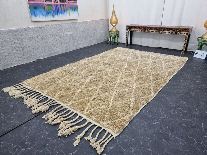 AMAZING MOROCCAN RUG, Beige And White Rug, Beni Ourain Rug, Berber Wool Rug, Handwoven Geometric Rug, Azilal Carpet, Beniourain Wool Rug.