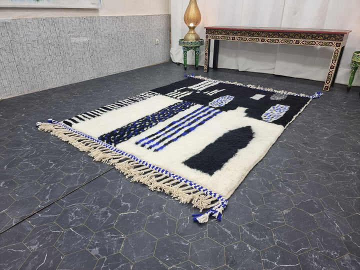 ARTISTIC MOROCCAN RUG, Black And Blue Rug, Beni Ourain Rug, Berber Wool Rug, Handwoven Abstract Rug, Azilal Carpet, Beniourain Wool Rug.