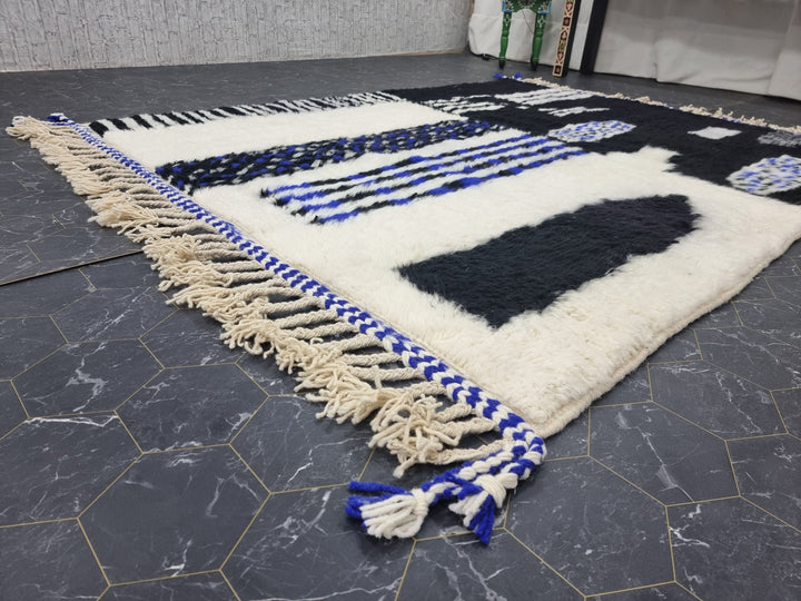 ARTISTIC MOROCCAN RUG, Black And Blue Rug, Beni Ourain Rug, Berber Wool Rug, Handwoven Abstract Rug, Azilal Carpet, Beniourain Wool Rug.