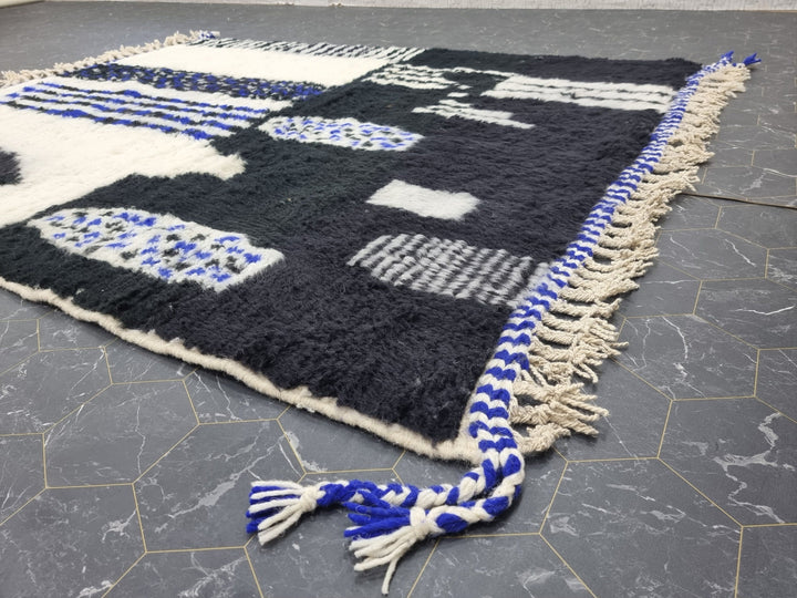 ARTISTIC MOROCCAN RUG, Black And Blue Rug, Beni Ourain Rug, Berber Wool Rug, Handwoven Abstract Rug, Azilal Carpet, Beniourain Wool Rug.