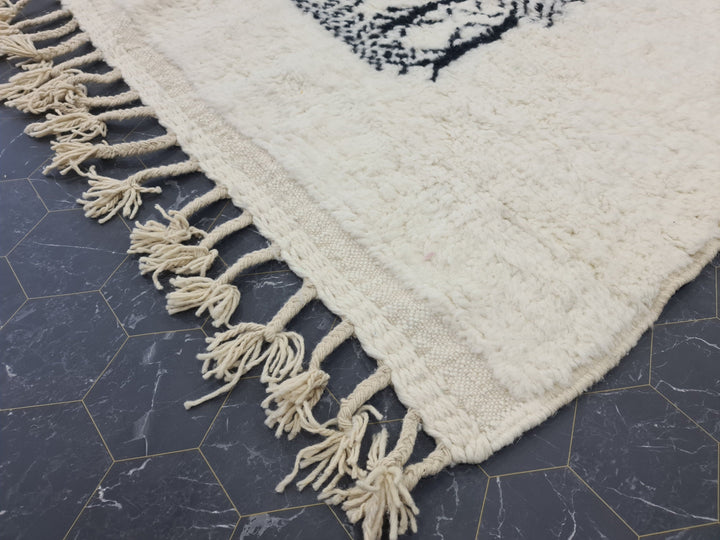 ARTISTIC MOROCCAN RUG, White And Black Rug, Beni Ourain Rug, Berber Wool Rug, Handwoven Abstract Rug, Azilal Carpet,Beniourain Wool Rug.