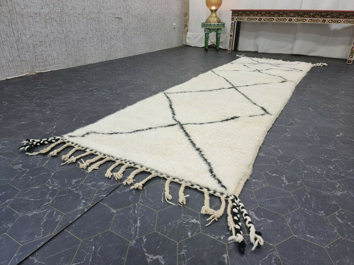 BEAUTIFUL BENIOURAIN CARPET, Moroccan Handmade Rug,White And Black Rug, Geometric Rug,Handmade Wool Carpet, Azilal Berber Rug, Handwoven Rug