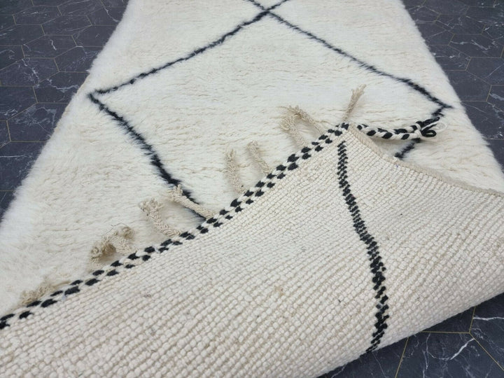 BEAUTIFUL BENIOURAIN CARPET, Moroccan Handmade Rug,White And Black Rug, Geometric Rug,Handmade Wool Carpet, Azilal Berber Rug, Handwoven Rug