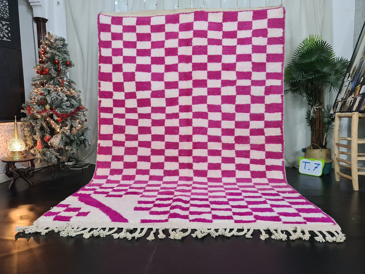 CHECKERED BENIOURAIN RUG, Moroccan Handmade Rug, White  Fuchsia Pink Rug, Handmade Wool Rug, Moroccan Berber Rug, Checker Azilal Carpet.