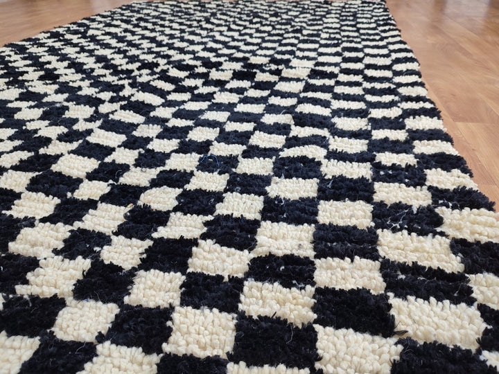  checkered moroccan berber shaggy rug, black and white wool checkered rug, checkered rug, checkerboard rug, handmade checkered rug