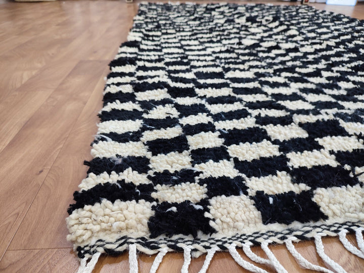  checkered moroccan berber shaggy rug, black and white wool checkered rug, checkered rug, checkerboard rug, handmade checkered rug