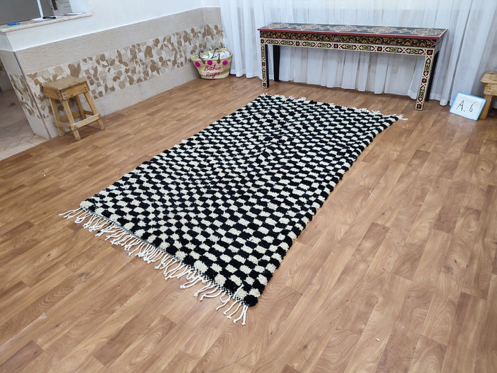  checkered moroccan berber shaggy rug, black and white wool checkered rug, checkered rug, checkerboard rug, handmade checkered rug