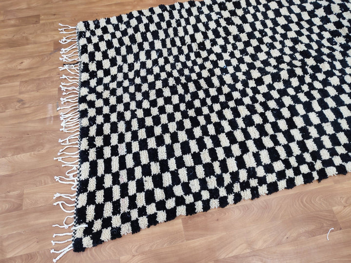  checkered moroccan berber shaggy rug, black and white wool checkered rug, checkered rug, checkerboard rug, handmade checkered rug