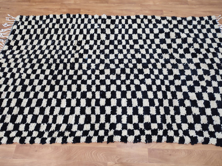  checkered moroccan berber shaggy rug, black and white wool checkered rug, checkered rug, checkerboard rug, handmade checkered rug