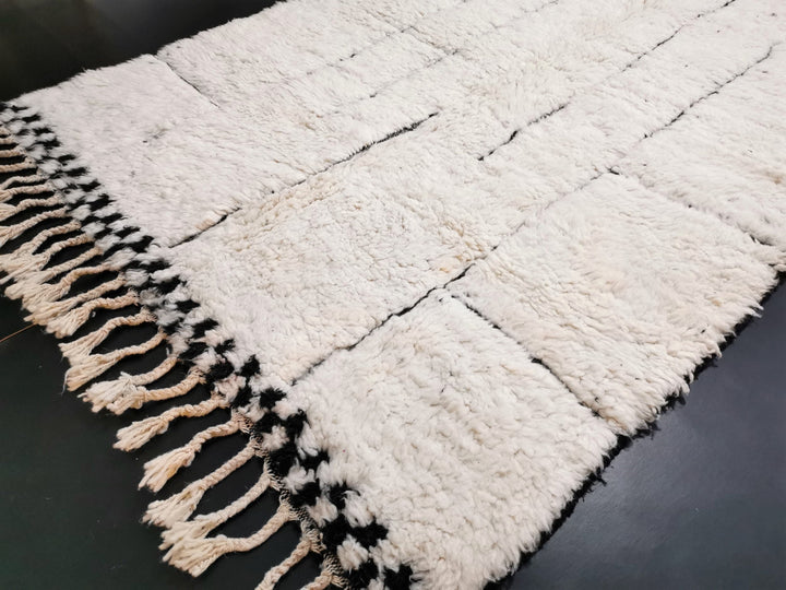 CUSTOM BENIOURAIN RUG, Moroccan Rug,Abstract Rug, Berber Rug, Azilal Rug, White Wool Rug, Sheep Wool Rug, Tufted Rug, Plain Rug, Area Rug.