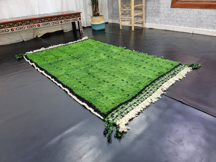 CUTE BENIOURAIN RUG, Moroccan Handmade Rug, Grass Green Rug, Dotted Rug, Handmade Wool Rug, Azilal Berber Rug, Handwoven Rug, Bohemian Rug