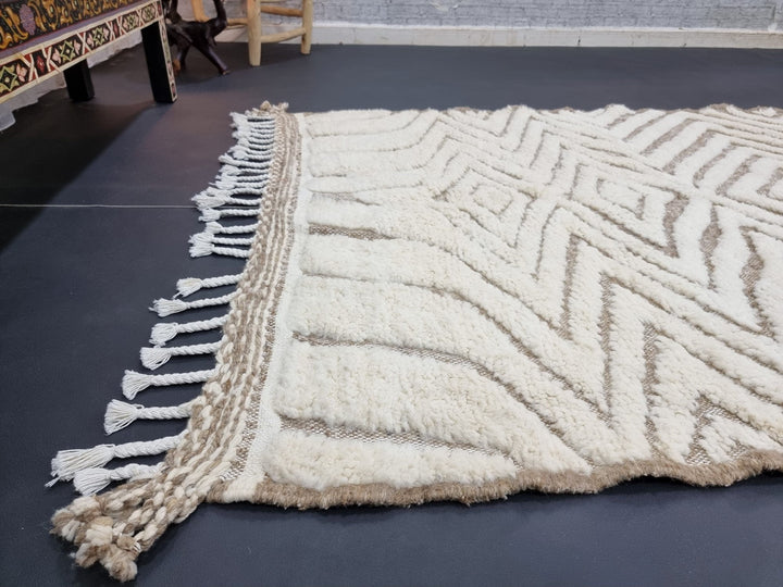 CUTE BENIOURAIN RUG, Sheep Wool Rug, Moroccan Wool Rug, White  Beige Rug, Geometric Rug Wool Rug, Handwoven Rug, Azilal Rug,Berber Area Rug