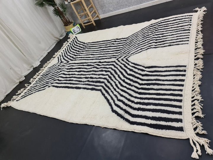 GORGEOUS BENIOURAIN CARPET, Moroccan Handmade Rug, White And Black Rug, Striped Rug, Handmade Wool Carpet, Azilal Berber Rug, Handwoven Rug