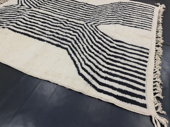 GORGEOUS BENIOURAIN CARPET, Moroccan Handmade Rug, White And Black Rug, Striped Rug, Handmade Wool Carpet, Azilal Berber Rug, Handwoven Rug