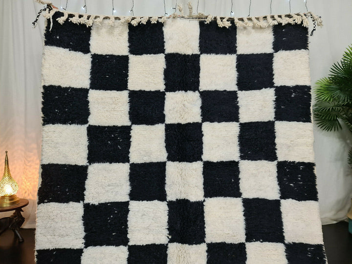 GORGEOUS BENIOURAIN RUG, Handmade Wool Rug, Moroccan Rug, Checkered Black And White Rug, Sheep Wool Rug, Handwoven Rug,Azilal Rug,Berber Rug