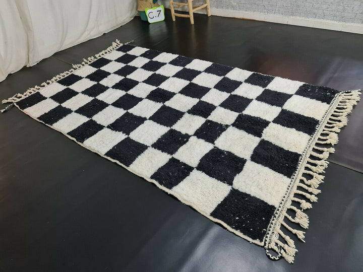 GORGEOUS BENIOURAIN RUG, Handmade Wool Rug, Moroccan Rug, Checkered Black And White Rug, Sheep Wool Rug, Handwoven Rug,Azilal Rug,Berber Rug