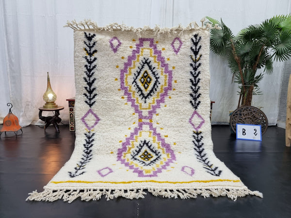 HANDMADE BERBER RUG, Moroccan Handmade Carpet, Azilal Rug, Geometric Beniourain Rug, Sheep Wool rug, White  Purple Rug, Moroccan Wool Rug.