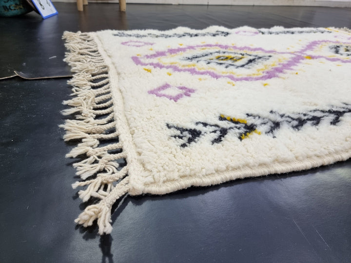 HANDMADE BERBER RUG, Moroccan Handmade Carpet, Azilal Rug, Geometric Beniourain Rug, Sheep Wool rug, White  Purple Rug, Moroccan Wool Rug.