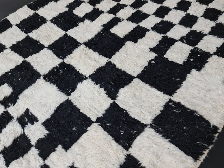 HANDMADE MOROCCAN RUG, Moroccan Wool Carpet, Checkered Rug, White And Black Carpet, Handmade Berber Rug, Azilal Checker Carpet, Tribal Rug.