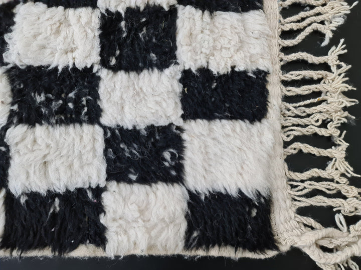 HANDMADE MOROCCAN RUG, Moroccan Wool Carpet, Checkered Rug, White And Black Carpet, Handmade Berber Rug, Azilal Checker Carpet, Tribal Rug.