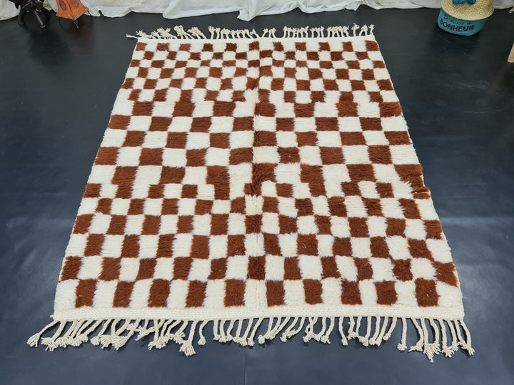 HANDMADE WOOL RUG, Beni Ouarain Rug, Moroccan Berber Rug, Handmade Wool Rug, Azilal Brown and White Rug, Checkered Rug, Sheep Wool Carpet