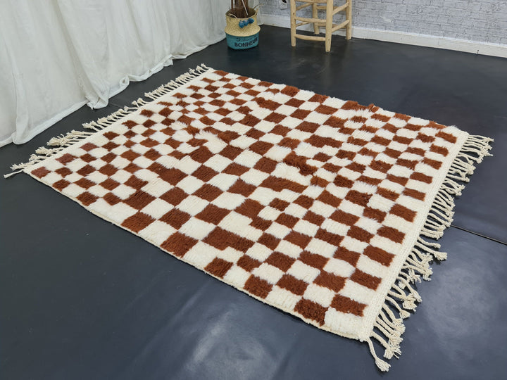 HANDMADE WOOL RUG, Beni Ouarain Rug, Moroccan Berber Rug, Handmade Wool Rug, Azilal Brown and White Rug, Checkered Rug, Sheep Wool Carpet