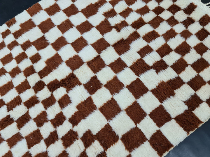 HANDMADE WOOL RUG, Beni Ouarain Rug, Moroccan Berber Rug, Handmade Wool Rug, Azilal Brown and White Rug, Checkered Rug, Sheep Wool Carpet