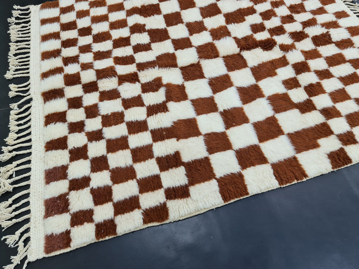 HANDMADE WOOL RUG, Beni Ouarain Rug, Moroccan Berber Rug, Handmade Wool Rug, Azilal Brown and White Rug, Checkered Rug, Sheep Wool Carpet