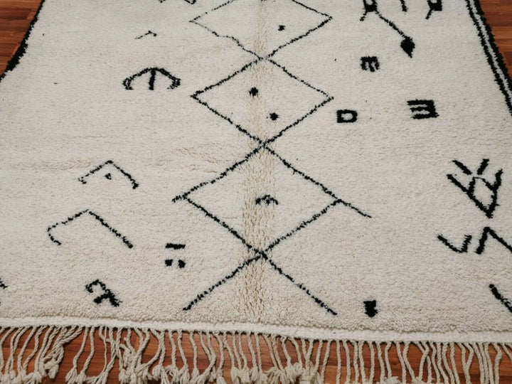 MOROCCAN HANDMADE RUG, Berber Rug, Geometric Rug, White And Black Rug, handwoven Wool Rug, Area Rug, Bohemian Rug, Handmade Sheep Wool Rug