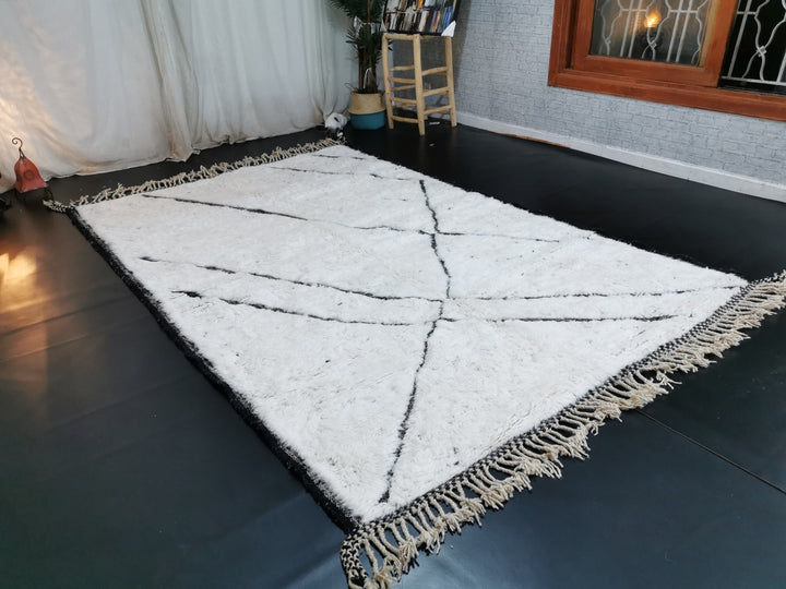 AMAZING BENIOURAIN RUG, Moroccan Rug, Beni Ouarain Rug, Abstract Rug, Berber White Carpet, Tribal Rug, Tued Rug, Plain Rug, Area Wool Rug