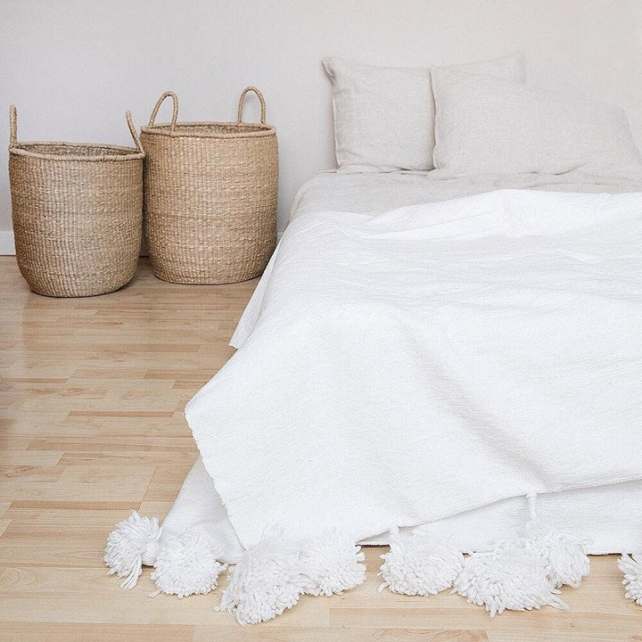 White moroccan throw blanket, Cotton Moroccan Pompom Blanket,bedroom blanket, moroccan pompom blanket, Tassel pom pom throw