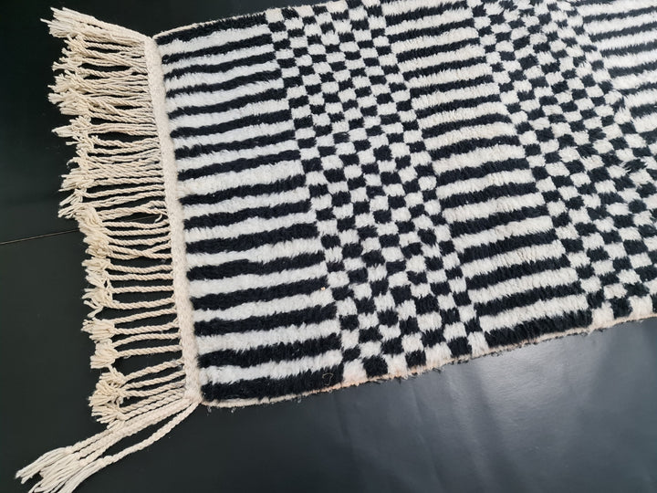 Moroccan Handmade Carpet , Black and white Beni Ourain Rug, Tribal Checkered Rug, Berber Wool Rug, Tapis berbere, Teppish Marokko,