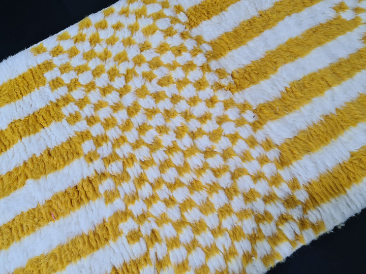 Beni Ourain Moroccan Runner, Handmade CheckeredRunner Rug, Vibrant Runner Rug, White and Yolk Yellow Runner, Sheep Wool Runner.