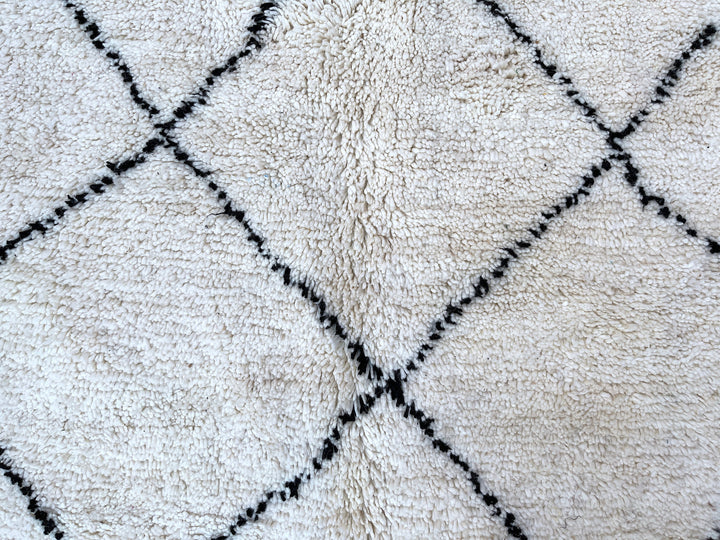 Moroccan rug , Unique large Moroccan carpet, Beni Ourain Rug, Berber carpet, bohemian rug, white color rug, soft carpet, handmade gift