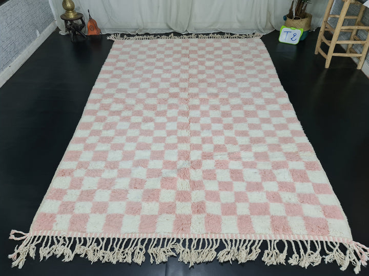 CUTE BENIOURAIN RUG, Moroccan Rug, Checkered Rug, White  Faded Pink Rug, Beber Rug, Checkerboard Rug, White Wool, Area Rug, Bohemian Rug