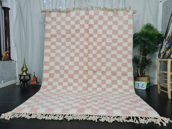 CUTE BENIOURAIN RUG, Moroccan Rug, Checkered Rug, White  Faded Pink Rug, Beber Rug, Checkerboard Rug, White Wool, Area Rug, Bohemian Rug