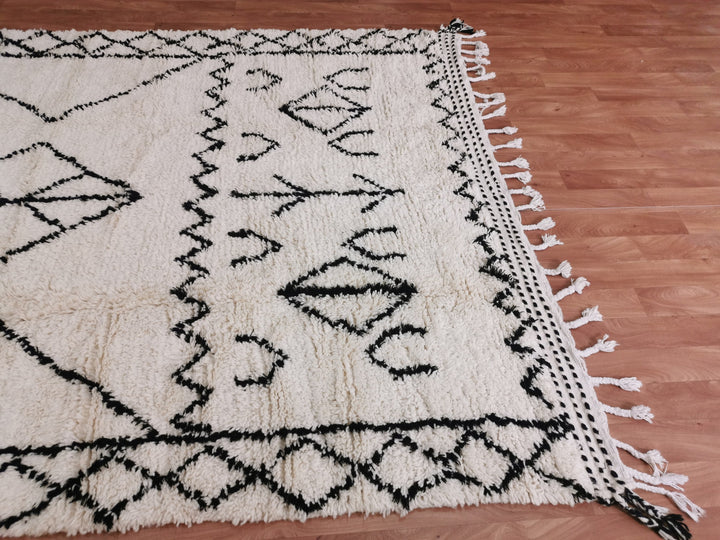 Beni Ouarain White black Moroccan rugs  Moroccan beni ourain rug Style  Morrocan rug Wool Berber design  Handmade rug  Berber Rugs Style