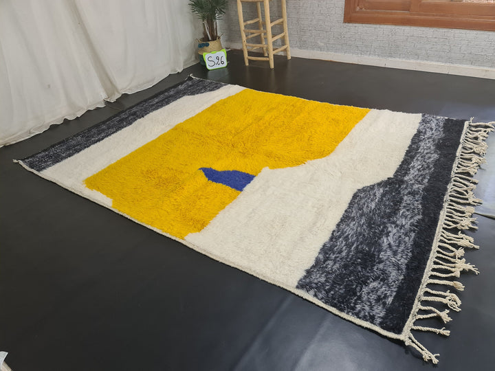 ABSTRACT MOROCCAN RUG, Moroccan Rug , White and Yellow Rug, Beni Ouarain Rug, White Wool, Berber Rug, Handmade Moroccan Rug, Area Rug