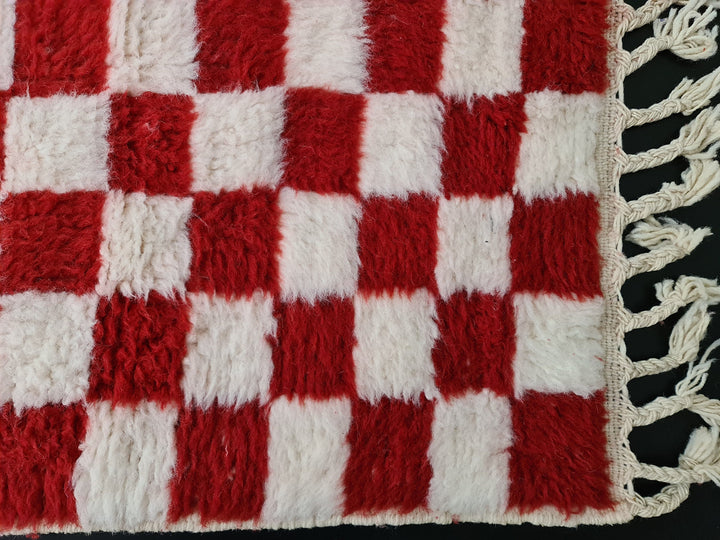 Authentic Beniourain Rug, Berber Rug, Moroccan Rug,Tribal Rug, Checkered Rug,Unique Handmade Moroccan Rug, Beni Ourain Rug, White  Red Wool