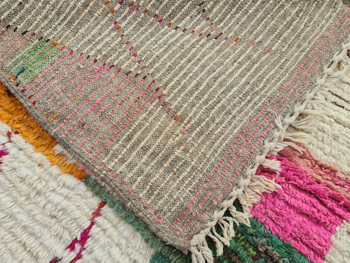 Amazing Boujaad Rug, Azilal rug, Abstract Rug, White and Red Rug, Authentic Carpet, Handmade Moroccan Rug, Berber Carpet, Bohemian Rug.