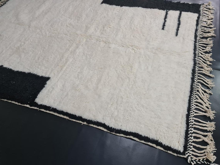 AMAZING BENIOURAIN RUG, Moroccan Handmade Rug, Black And White Rug, AbstractRug, Handmade Sheep Wool Carpet, Berber Rug, Area Wool Rug