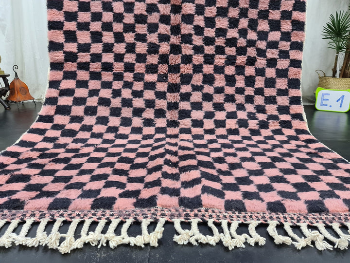 Authentic Moroccan Rug, Beni Ourain Rug, Handmade Rug, Checkered Moroccan Rug, Pink and Black Rug, Berber Rug, Bohemian Rug, Tapis Marocain