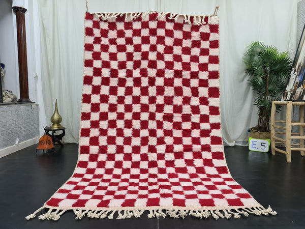 Moroccan Handmade Carpet, White and Vivid Red Beni Ourain Rug, Tribal Checkered Rug, Berber Wool Rug, Tapis berbere, Teppish Marokko.