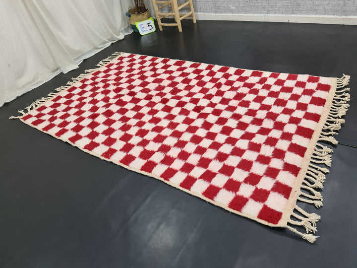 Moroccan Handmade Carpet, White and Vivid Red Beni Ourain Rug, Tribal Checkered Rug, Berber Wool Rug, Tapis berbere, Teppish Marokko.